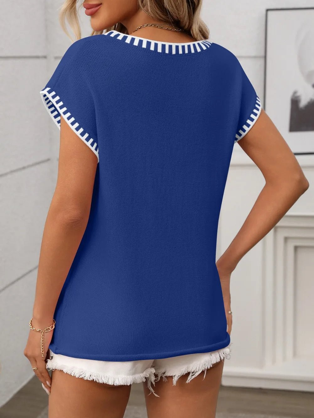 Contrast Trim V - Neck Short Sleeve Knit Top - Bubblesandpetals