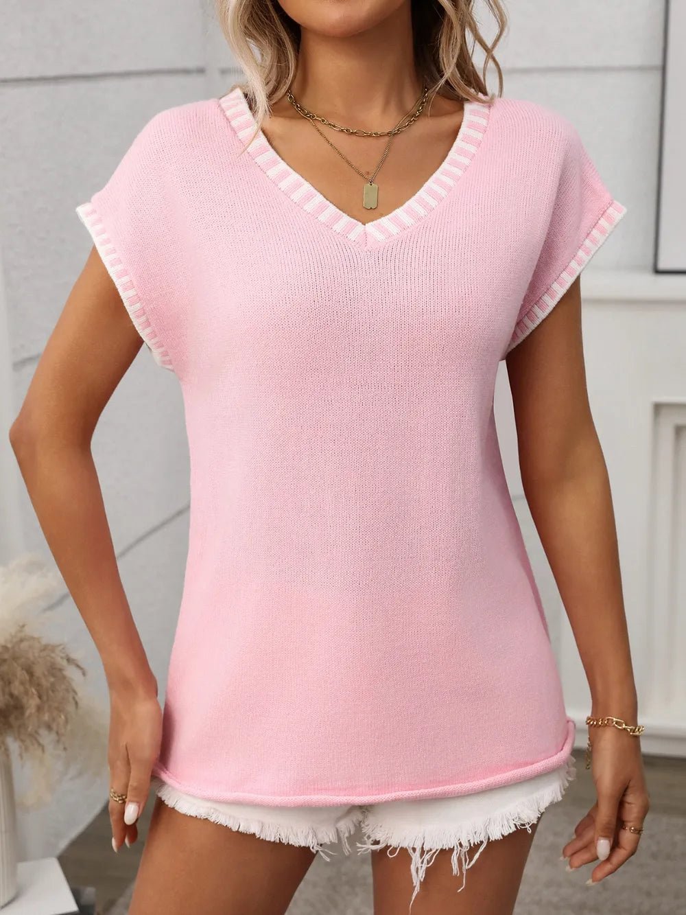 Contrast Trim V - Neck Short Sleeve Knit Top - Bubblesandpetals